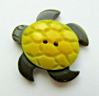Fantastic Antique Vtg Carved Bakelite Button Realistic Sea Turtle 7/8 " (u)