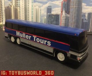 1:50 Mullers Tours Mci 102a3 Plastic Bus Bank