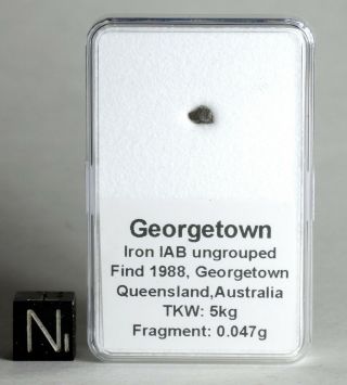 Meteorite Georgetown - Very Rare Iron From Australia - Solid Iron In Display Box