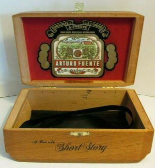 Arturo Fuente Short Story Hinged Wood Cigar Box,  Dominican Republic
