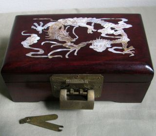 Vintage Chinese Jewelry Music Box Wood Inlaid Mother Of Pearl Dragon Lock & Key