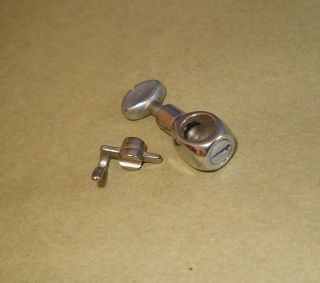 Singer Sewing Machine 301a Needle Holder Clamp & Thread Guide