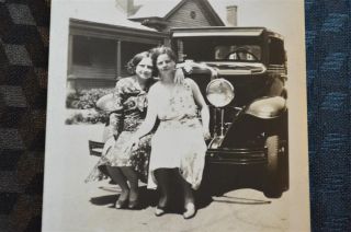 Vintage Car Photo Pretty Girl Friends In Arms W/ 1929 Chevrolet 1930 Chevy 866
