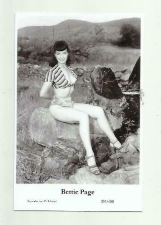N483) Bettie Page Swiftsure (333/688) Photo Postcard Film Star Pin Up