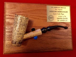 Vintage Missouri Meerschaum Corn Cob Pipe On Oak Plaque,  Unsmoked