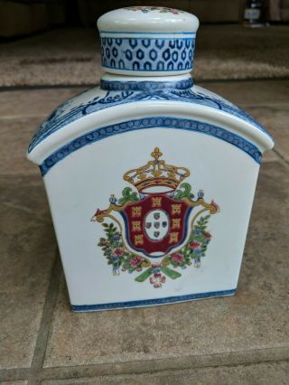 Porcelain Ginger Jar Royal Crest Hand Painted By Oriental Accent Exports Jar