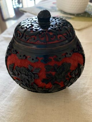 Vintage Chinese Red/black Cinnabar Lacquer Ginger Jar With Cover And Blue Enamel
