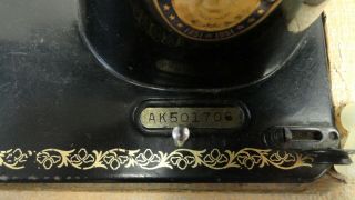 Singer Electric Sewing Machine w/ Foot Pedal 1951 SN AK501706 (3B4.  31.  JK) 5