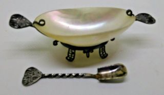 Mother Of Pearl Shell Caviar Dish / Salt Cellar With Matching Spoon