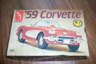 Vintage Amt Ertl Model Kit 1:25th Scale 1959 Red Corvette 6588 Contents