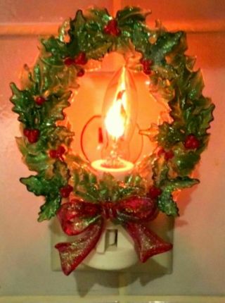 Vintage Retro Christmas Wreath W Red Bow Holly Berries Flicker Flame Night Light