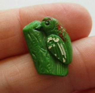 Delightful Antique Vtg Realistic Painted Glass Button Wood Pecker Bird 3/4 " (i)
