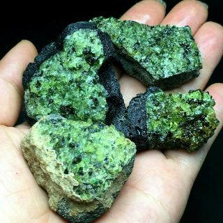 162.  5gnatural Green Olivine Volcanic Rock And Mineral Specimens/ Hebei Provin