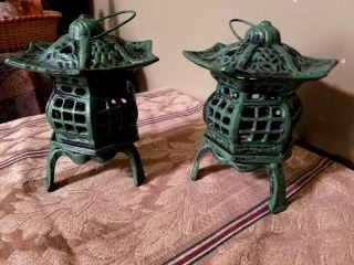 Set Of 2 Large Cast Iron Pagoda Lantern With Handle Tealight Patio Decor