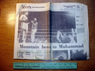 Vtg Newspaper Boxing Oct.  3 1974 Muhammad Ali Knocks Out George Foreman - Zaire