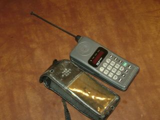 Vintage Motorola Tele Tac 200 Cell Phone W/ Cover