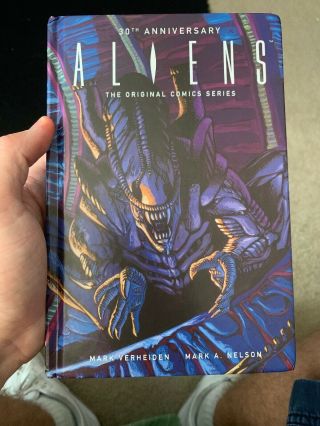Loot Crate Aliens Comics Series Book 30th Anniversary First Class