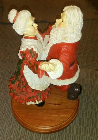 Vintage Large Heavy 9 " Mr & Mrs Clause Dancing On Christmas Figurine Statue
