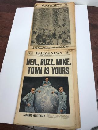 Set Of 2 1969 Ny Daily News Apollo 11 Moon Landing Parade Newspapers