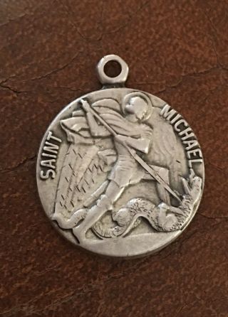 Vintage Sterling Silver Medal Pendant St Saint Michael Charm 7.  7g Us S/h