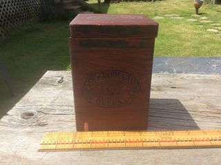 El Producto Queens Wood Cigar Box,  Dovetailed,  Advertising