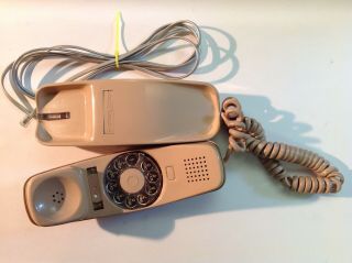 Vintage 1978 Stromberg Carlson Slenderet Trimline Rotary Dial Desk Telephone