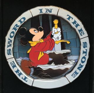 Disney Featured Artist Jumbo Mickey Mouse Sword In The Stone Boxed Pin • Le 750