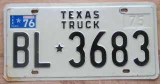 Texas 1976 Truck License Plate Quality Bl - 3683