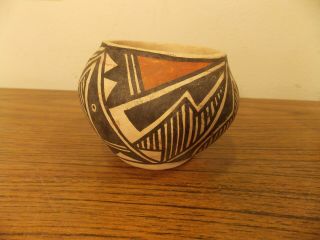 Antique Native American Acoma Pueblo Hand Coiled Design Pot 4 - 1/2 "