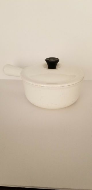 Le Creuset Cast - Iron Enamel Sauce Pan With Lid No.  16 White
