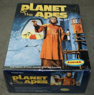 Dr.  Zira Planet Of The Apes Aurora Model Kit