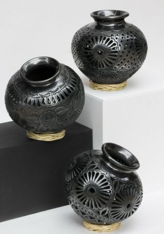 Ceramic Flower Vase Black Pottery Barro Negro Oaxaca Dona Rosa Mexico Folk Art 1