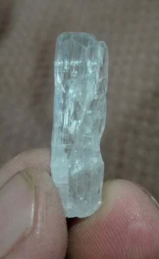 Wow Terminated 24 crts 100 Natural Aquamarine crystal of pakistan 5