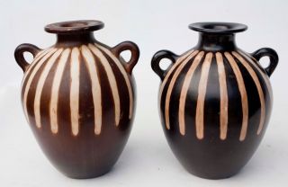 Decorative Collectible Jose Sosa Chulucanas Peru 2 Handles Pottery Vases