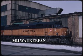 Kodachrome Slide Milwaukee Road Milw Fp45 Roster 2 Bensenville 1981