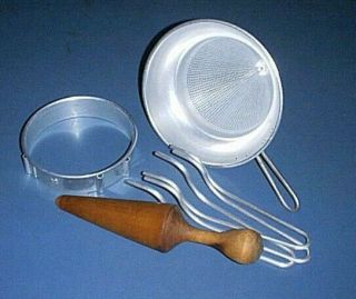 Wear - Ever Aluminum Strainer / Ricer/ Tomato - Apple Saucer & Wood Pestle & Stand