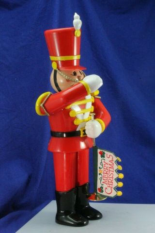 1993 Trendmasters Animated Christmas Musical Toy Nutcracker Style Soldier 17 ".
