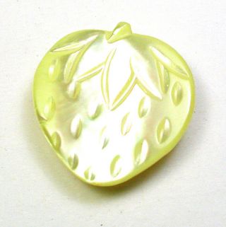 Bb Vintage Shell Button Carved & Tinted Strawberry Design - 3/4 "