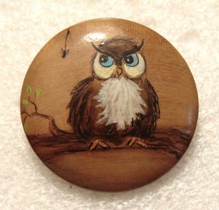 Large Wood Owl Studio Button 4811