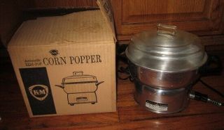 Vintage 1960s Knapp - Monarch Aluminum Popcorn Popper W/box/papework