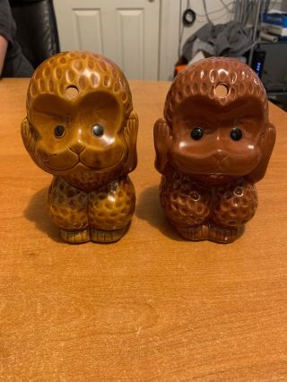 Monkey Tiki Mug Hear No Evil Ceramic Dw134 - H Brown 6 1/2 " Tall 4 " Wide X2