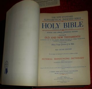 Large 1955 Hertel Masonic Edition Bible Red Letter Pictorial Cyclopedic Indexed 4