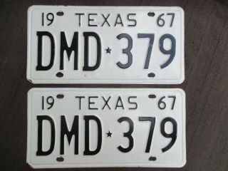 Vintage Matching Pair Pr 1967 Texas Car License Plates Tags Dmd - 379