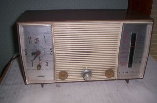 Vintage Admiral Am/fm Clock Radio Model Y3937 Serial L411895