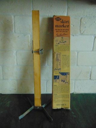 Vintage Traum Skirt Hem Wood Ruler Marker Sewing Tool Tailor SeamstressW/BOX 2