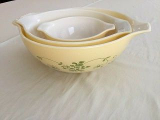 Vintage Pyrex Shenandoah Yellow Cinderella Nesting Mixing Bowls Set Of 3