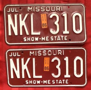 Vintage Pair July 1986 Missouri Mo License Plates Show Me State Nkl 310 Red