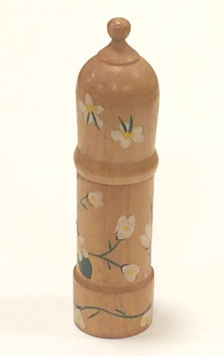 Vintage Treen Painted Daisies Wooden Needle Holder Case 3 3/4 " Acorn Daisy