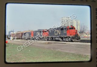 1979 Kodachrome Slide Cn 5502 Gp38 - 2 Freight Action London,  Ont 8q55