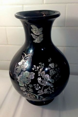 Large Vintage Korean Black Lacquer Ware Inlaid Mother Of Pearl Shell Vase
